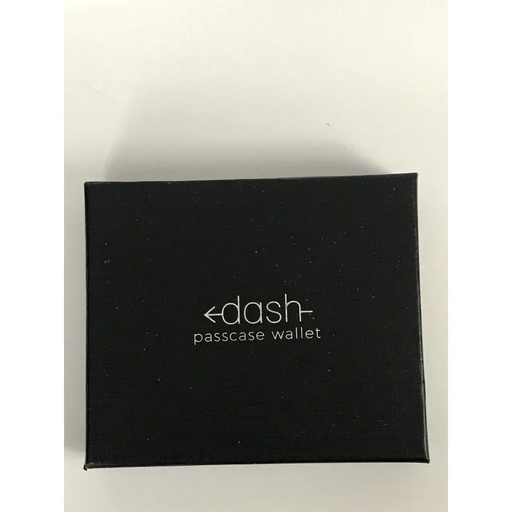 Premium Bi-Fold Wallet Slim Compact Front Pocket Wallet New With Gift Box